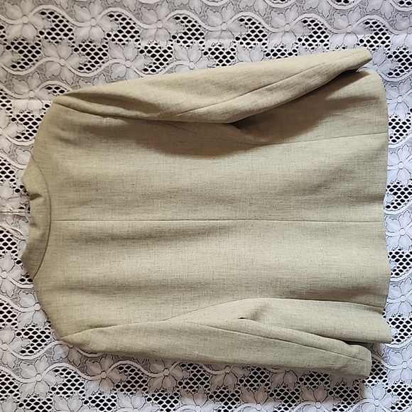 **SOLD**Le Suit Pant Suit from Macy's Light Olive Green - Picture 5 of 10